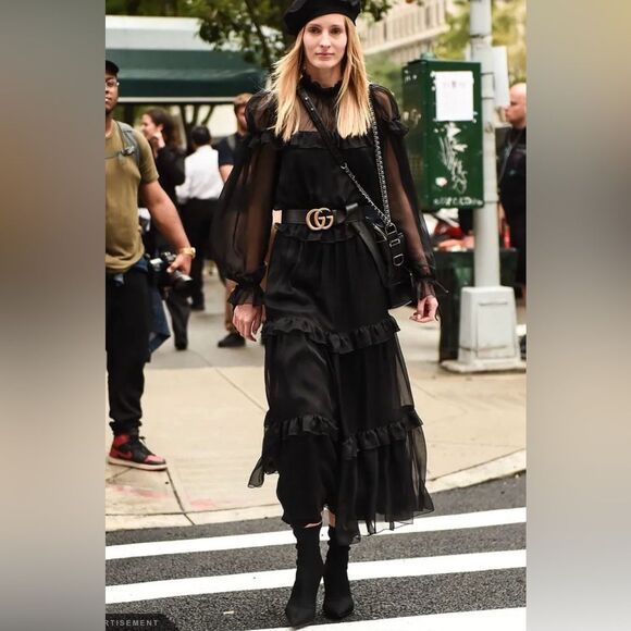 Dresses & Skirts - Live show, Love an all Black outfit! How to style black outfits inspiration